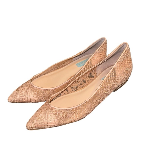 Betsey Johnson Shoes - NWT Betsy Johnson Pale Pink Nude Lace Pointed Toe Flat Shoes Size 9